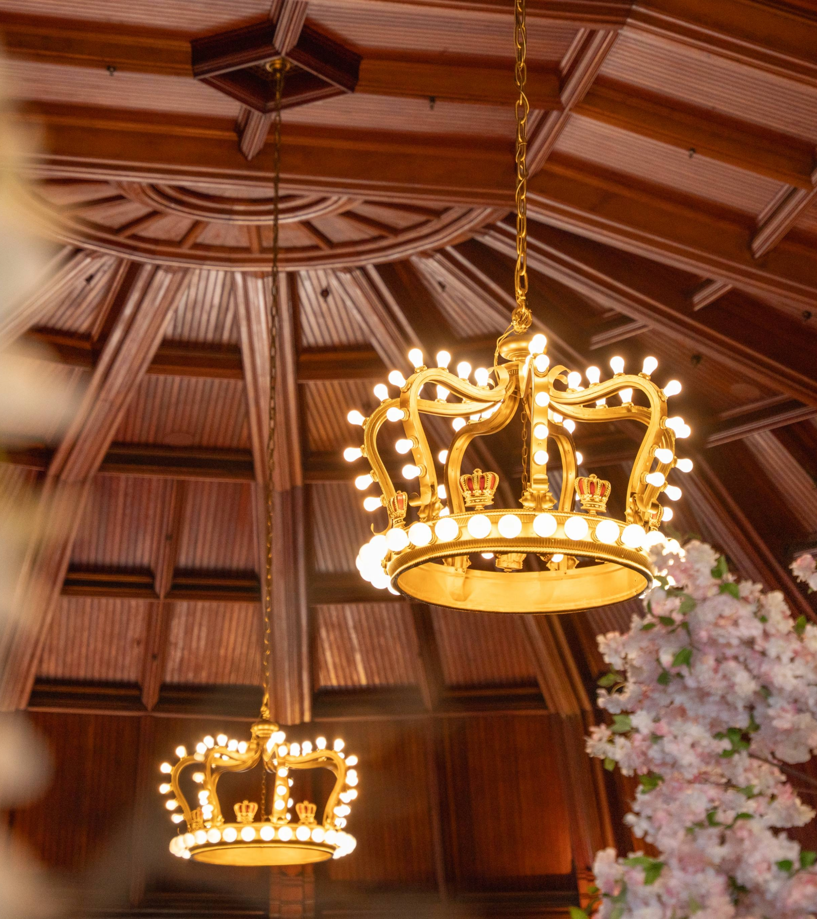 crown room chandeliers with flowers
