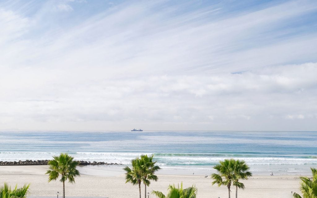 Oceanfront view in The Victorian